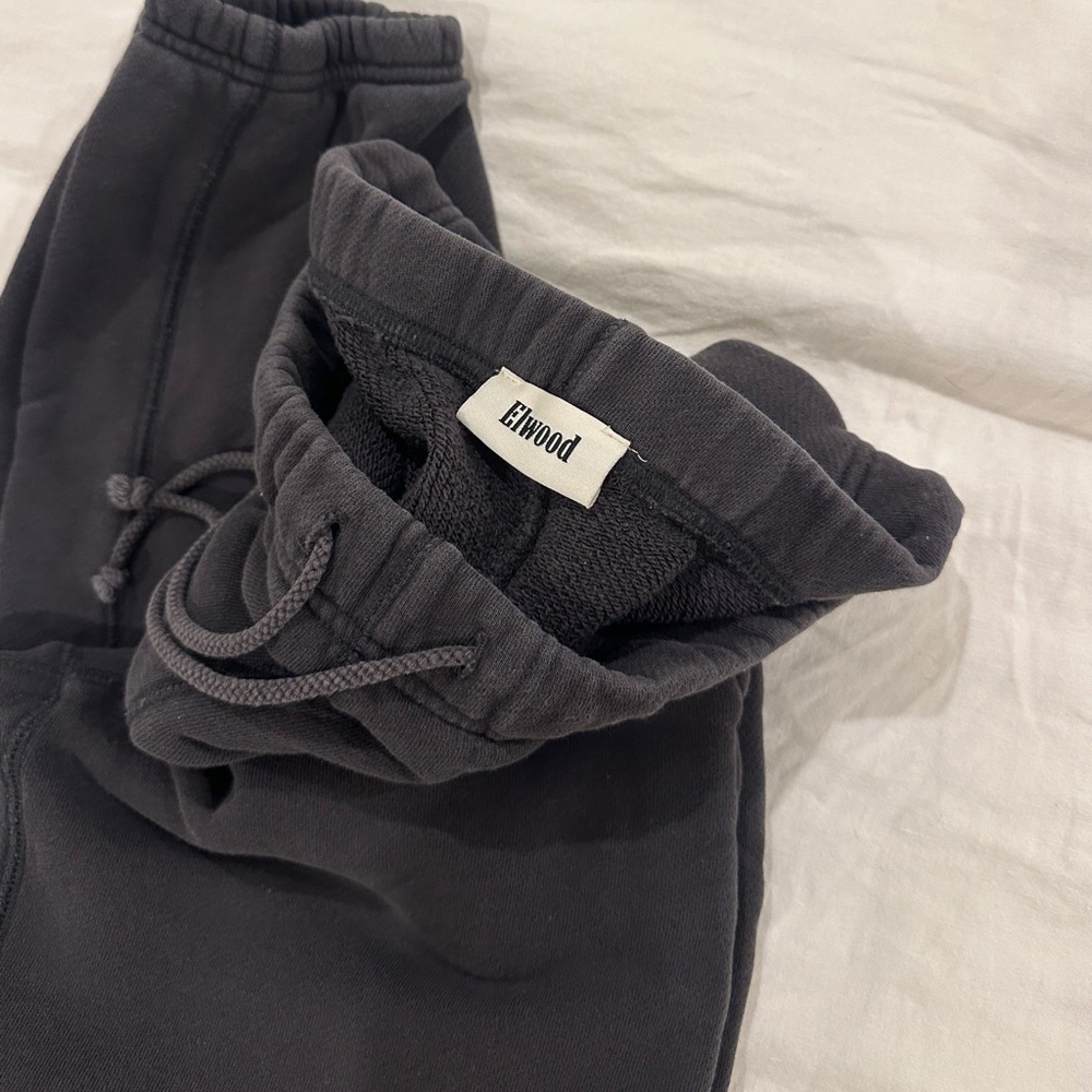 Elwood Vintage Black Core Joggers